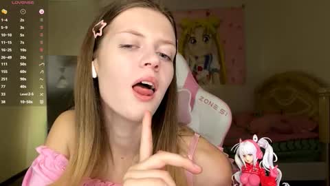 Lucy online show from 10/23/25, 03:11