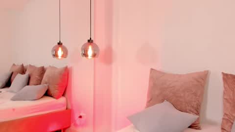 Regina  online show from 09/13/25, 06:02