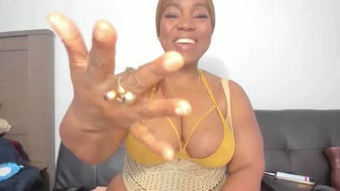 reginabanx online show from 02/20/26, 11:49