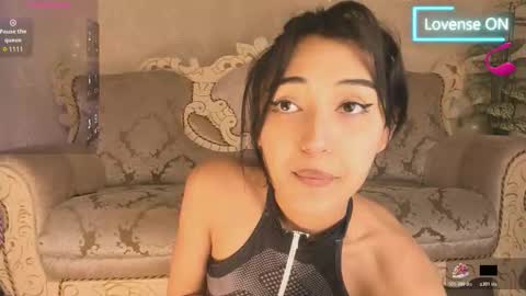 Snapshot of rei_ramiki chatting on 10/23/25, 01:38 Rei online show from 10/23/25, 01:38