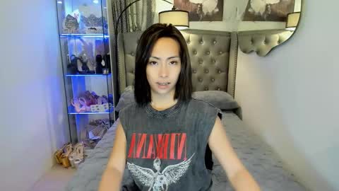 Snapshot of reighnempress chatting on 10/09/25, 02:42 reighnempress online show from 10/09/25, 02:42