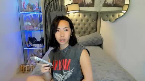 Snapshot of reighnempress chatting on 11/26/25, 05:41 reighnempress online show from 11/26/25, 05:41