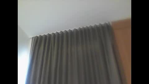 Snapshot of reign4king chatting on 12/30/24, 08:47 Change Foradolla online show from 12/30/24, 08:47