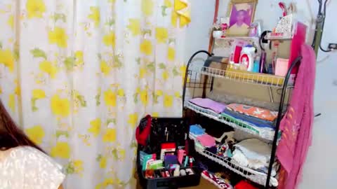 Red Ivy online show from 12/15/24, 12:28