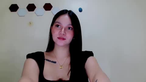 Rei online show from 05/25/26, 02:01