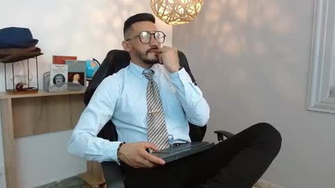   REIKO  online show from 02/22/25, 07:58