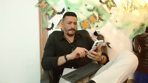   REIKO  online show from 10/15/25, 03:12