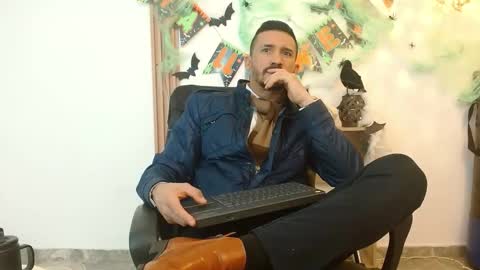   REIKO  online show from 10/18/25, 07:58