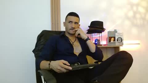   REIKO  online show from 11/03/25, 07:48