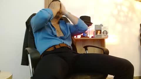   REIKO  online show from 11/04/25, 05:01