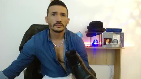   REIKO  online show from 11/14/25, 03:00