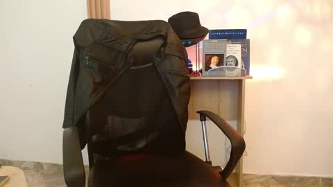   REIKO  online show from 11/17/25, 07:19