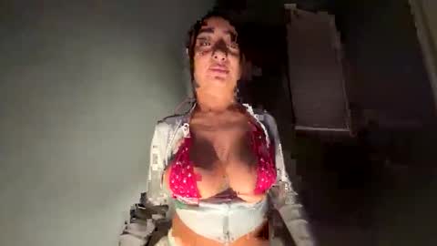 reinaassss online show from 03/30/26, 05:41