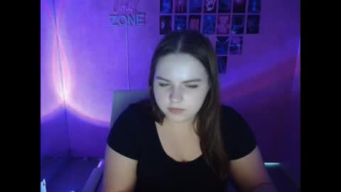 Reina online show from 03/27/26, 07:02