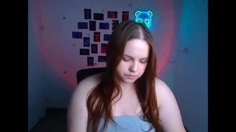 Reina online show from 04/15/26, 12:23