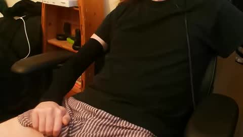 Snapshot of relyk90 chatting on 11/09/25, 01:26 Relyk90 online show from 11/09/25, 01:26