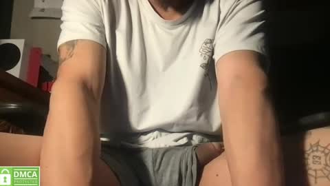 Snapshot of remi_d33 chatting on 12/16/24, 06:10 Remi D online show from 12/16/24, 06:10