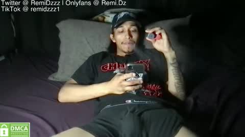 Snapshot of remi_d33 chatting on 10/26/25, 07:36 Remi D online show from 10/26/25, 07:36