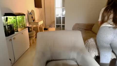 Snapshot of remirann_ chatting on 03/02/25, 07:43 Ann OF - remirann21 online show from 03/02/25, 07:43