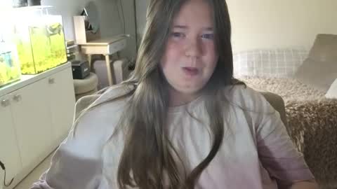 Snapshot of remirann_ chatting on 10/16/25, 06:09 Ann OF - remirann21 online show from 10/16/25, 06:09