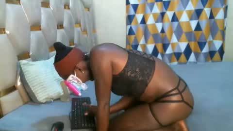 remmyqueen online show from 04/02/26, 09:12