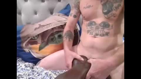 Snapshot of remshotdt chatting on 01/25/25, 01:30 remshotdt online show from 01/25/25, 01:30