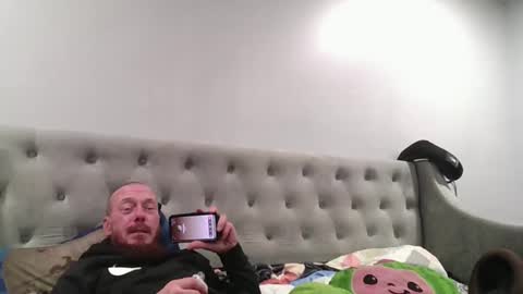 Snapshot of remshotdt chatting on 01/26/25, 06:17 remshotdt online show from 01/26/25, 06:17