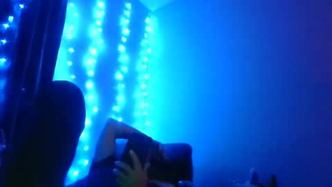 Snapshot of remshotdt chatting on 01/31/25, 11:03 remshotdt online show from 01/31/25, 11:03