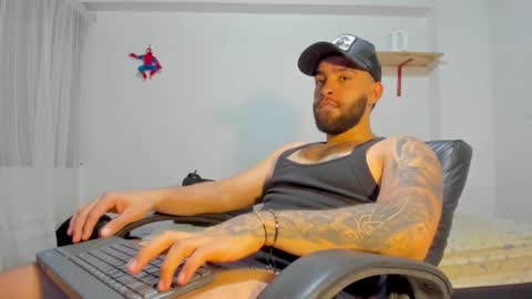 Snapshot of remy_sten chatting on 10/25/25, 11:10 Rmy Steen online show from 10/25/25, 11:10