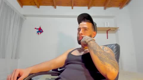 Snapshot of remy_sten chatting on 10/31/25, 02:34 Rmy Steen online show from 10/31/25, 02:34