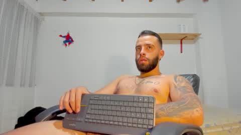 Snapshot of remy_sten chatting on 11/12/25, 12:44 Rmy Steen online show from 11/12/25, 12:44