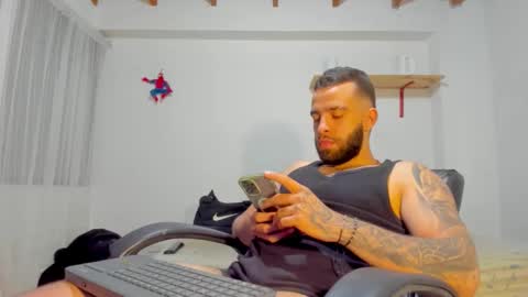 Snapshot of remy_sten chatting on 11/16/25, 01:55 Rmy Steen online show from 11/16/25, 01:55