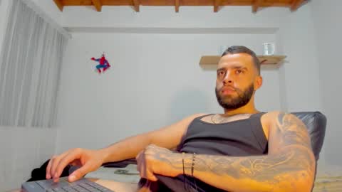 Snapshot of remy_sten chatting on 11/19/25, 02:00 Rmy Steen online show from 11/19/25, 02:00