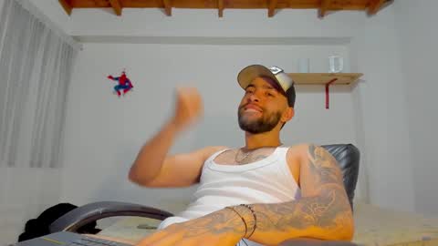 Snapshot of remy_sten chatting on 11/30/25, 02:48 Rmy Steen online show from 11/30/25, 02:48