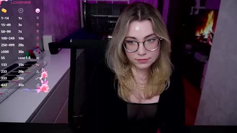 Snapshot of remywild chatting on 02/28/25, 09:01 RemyWild online show from 02/28/25, 09:01