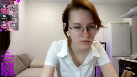 Snapshot of renaeblaski chatting on 03/14/26, 05:18 Claire online show from 03/14/26, 05:18