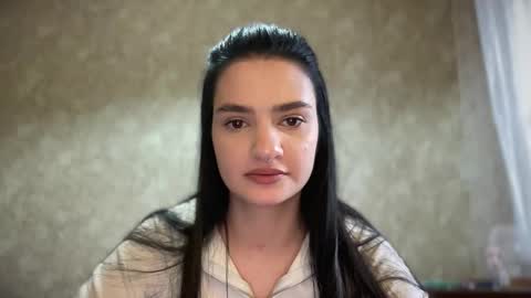 Snapshot of renata_a1 chatting on 09/17/25, 11:01 Renata online show from 09/17/25, 11:01