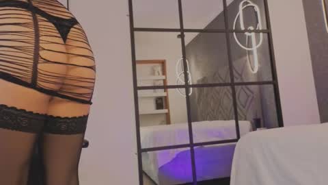 Snapshot of renata_cruz_ chatting on 10/01/25, 11:16 Renata 3 online show from 10/01/25, 11:16