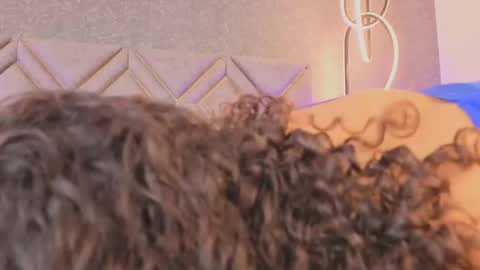 Snapshot of renata_cruz_ chatting on 01/05/26, 05:27 Renata 3 online show from 01/05/26, 05:27