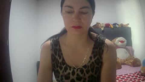 Snapshot of renata_hot1 chatting on 09/09/25, 07:13 renata_hot1 online show from 09/09/25, 07:13