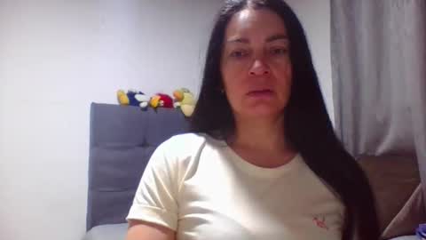 renata_hot1 online show from 04/11/26, 12:37