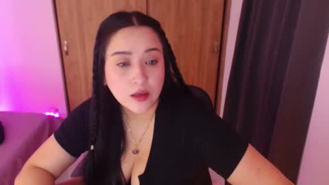 Snapshot of renata_ruiz chatting on 07/14/26, 03:55 online show from 07/14/26, 03:55