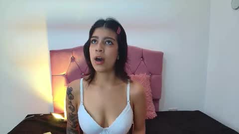 renata_velvet online show from 02/25/26, 11:42