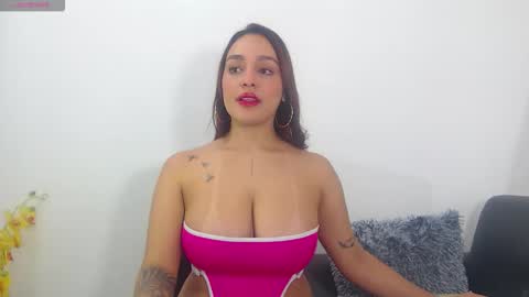 renatabrownn28 online show from 04/19/26, 09:28