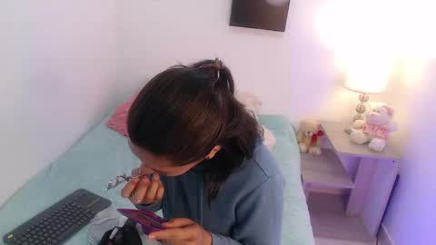 renataj online show from 10/31/25, 09:10