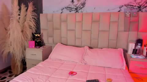 Renata online show from 04/20/26, 04:37