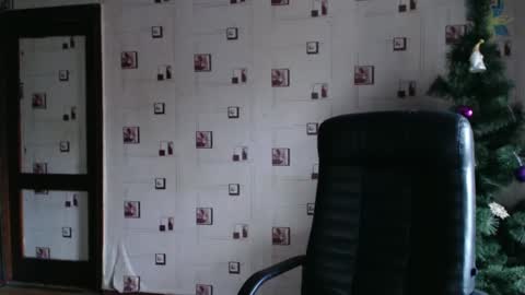 renataoia online show from 01/19/25, 11:45