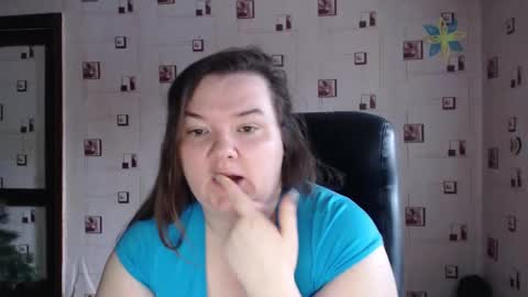 renataoia online show from 02/05/25, 11:34