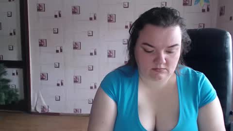 renataoia online show from 02/21/25, 12:06