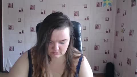 renataoia online show from 02/26/25, 11:20